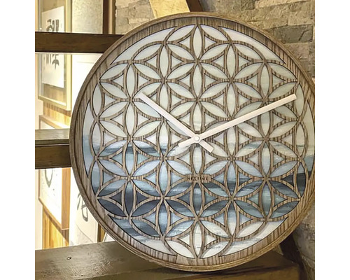 Nástenné hodiny s kvetinovým vzorom a dreveným rámom