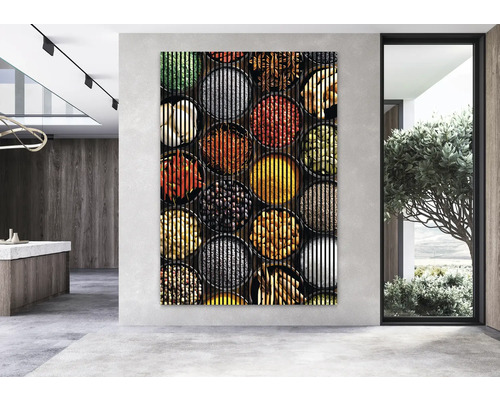 Dekoratívny nástenný obraz s motívom korenia v modernej miestnosti