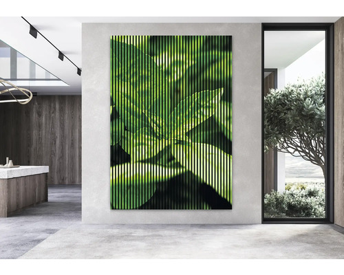 Moderný interiér s akustickým panelom s motívom listov