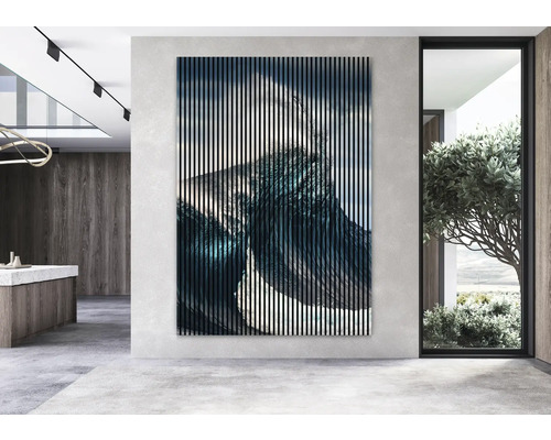 Izba s lamelovým nástenným obrázkom s abstraktívnym motívom