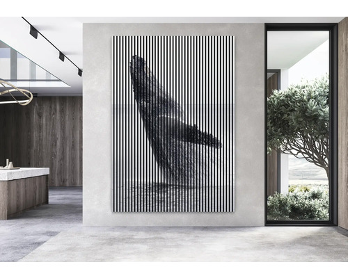 Moderný interiér s obrazom veľrybej plutvy so zvislými pruhmi
