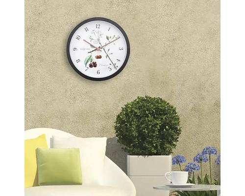 Nástenné hodiny s rastlinným motívom do exteriéru