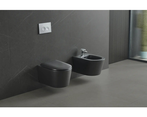 Závesné WC a bidet v modernom kúpeľni