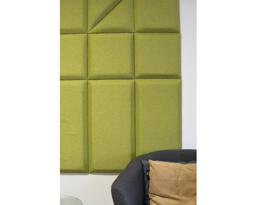 Zvukovoizolačné stenové panely z plsti v obývacej izbe