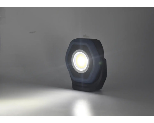 Pracovné svetlo so svetelným lúčom