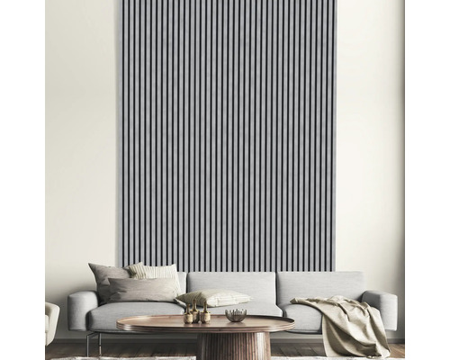 Obývacia izba s ryhovanými drevenými stenovými panelmi