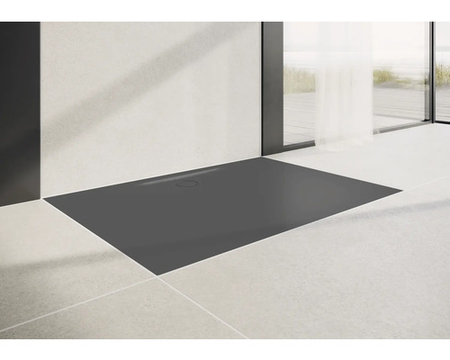 Sprchová vanička v úrovni podlahy v kúpeľni