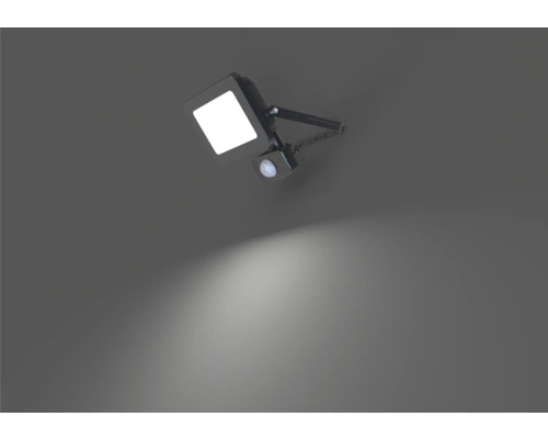 LED vonkajší reflektor s pohybovým senzorom