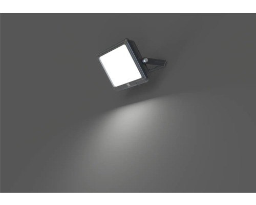 LED reflektor pre vonkajšie osvetlenie