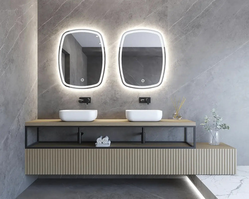 Kúpeľňa s dvoma umývadlami, skrinkou pod umývadlo a osvetlenými zrkadlami