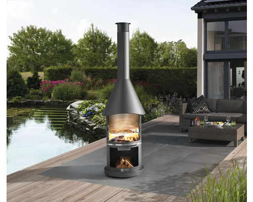 Exteriér s krbom, grilom a posedením