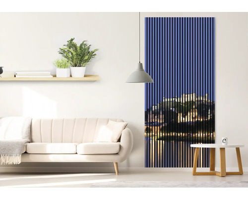 Dekoratívne stenové panely s motívom mesta v obývacej izbe