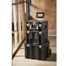 Stohovateľný kufrík na náradie s rukoväťou a kolieskami