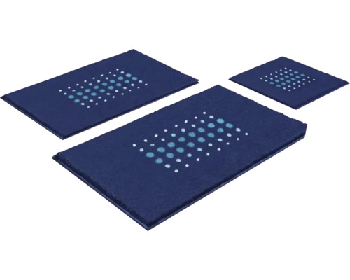 Tri modré kúpeľňové predložky s bodkovaným vzorom