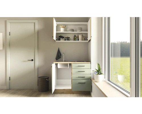 Malá kuchynská linka s drezom, skriňami a zásuvkami