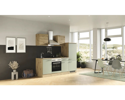 Svetlá a moderná kuchyňa so spotrebičmi a jedálenským kútom.