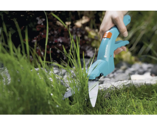 Nožnice na trávu Gardena sa používajú na strihanie okrajov trávnika