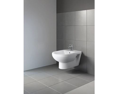 Závesný bidet v modernej kúpeľni