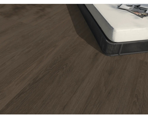 Drevená podlaha položená v interiéri