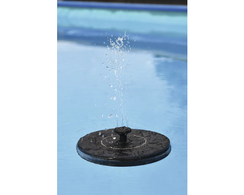 Solárna fontána vo vode