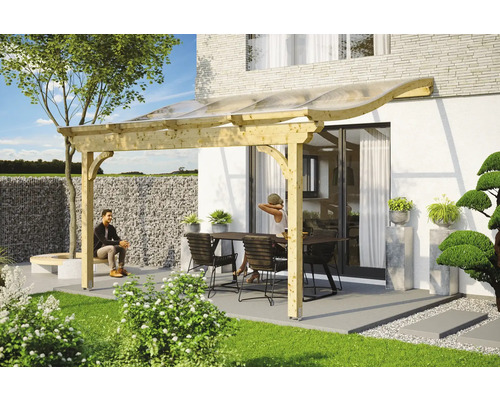 Drevená pergola s jedálenským stolom a posedením v záhrade