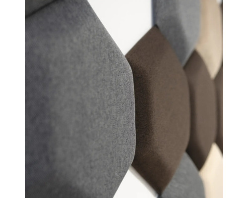 Detail akustických panelov na stene