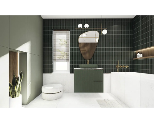 Svetlá kúpeľňa s umývadlom, zrkadlom, toaletou a vaňou.