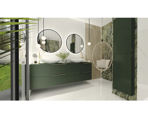 Kúpeľňa s umývadlovou skrinkou, umývadlami na dosku, okrúhlymi zrkadlami, závesnými svietidlami a závesným kreslom