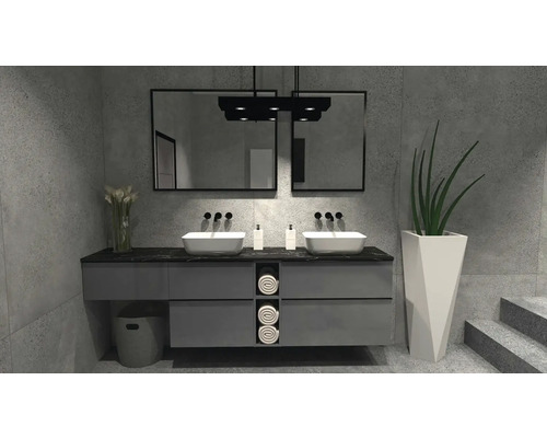 Moderná kúpeľňa s dvojitým umývadlom, zrkadlami a sivým nábytkom