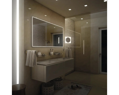 Kúpeľňa s umývadlovou skrinkou, zrkadlom a osvetlením