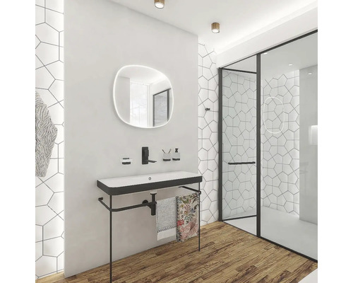 Moderná kúpeľňa s umývadlom, zrkadlom a sprchou