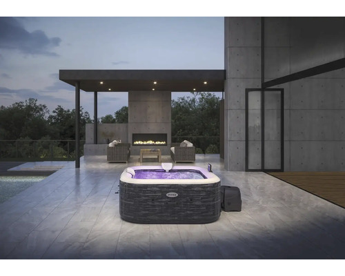 Nafukovacia vonkajšia vírivka s integrovaným osvetlením a riadiacim systémom