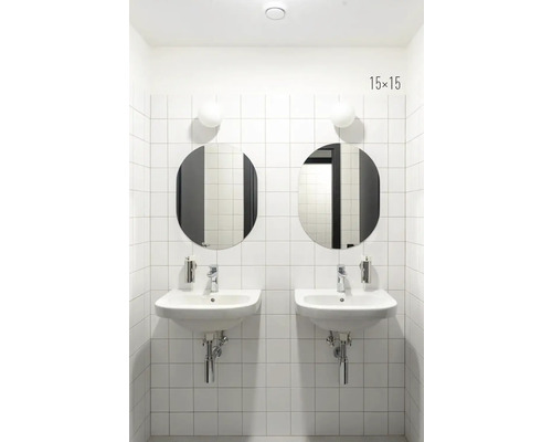 Kúpeľňa s dvoma umývadlami, oválnymi zrkadlami a dlaždicami s rozmermi 15 x 15 centimetrov