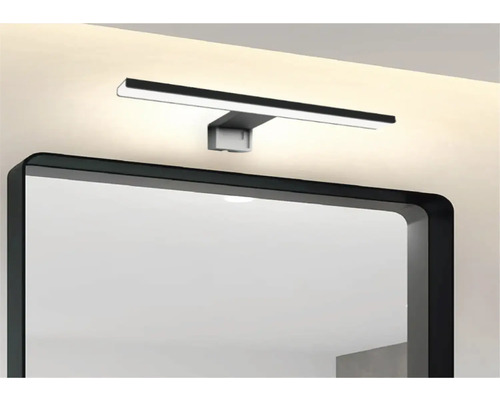 Kúpeľňa so zrkadlom a LED svetlom