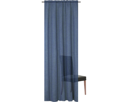 Nepriehľadný záves v okne so závesom s riasiacou páskou