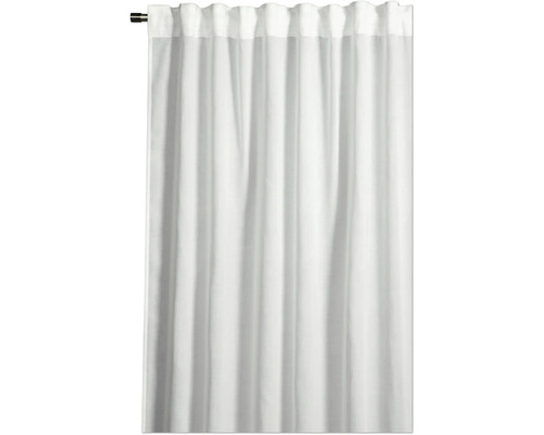 Biely záves s riasiacou stuhou na záclonovej tyči