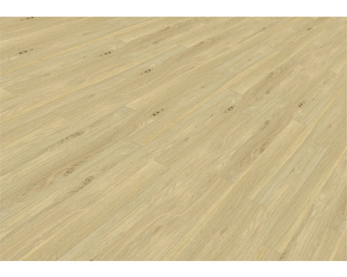 Položená drevená podlaha z dubového dreva.