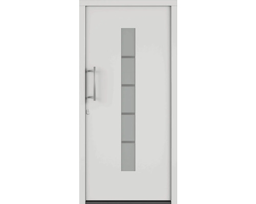 Biele vchodové dvere so sklenenou vložkou a kovovou rukoväťou