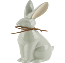 Dekoratívny zajac so stuhou ako veľkonočná dekorácia