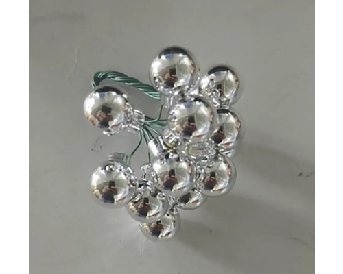 Dekoratívne minigule striebornej farby pre kvetinové aranžmány