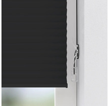 Čierna plisovaná roleta na okne