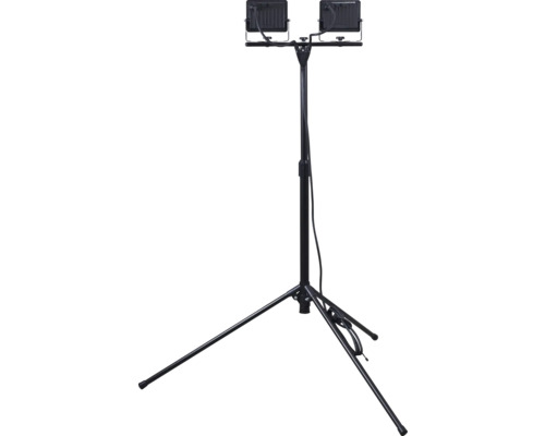 Dvojitý reflektor na statíve pre stavbu