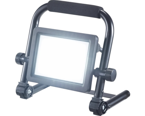 LED stavebný reflektor s rukoväťou