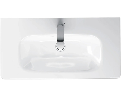 Pohľad zhora na umývadlo s batériou