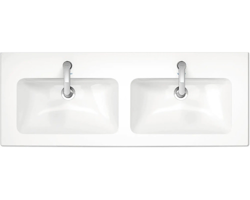 Pohľad zhora na dvojité umývadlo s dvoma kohútikmi