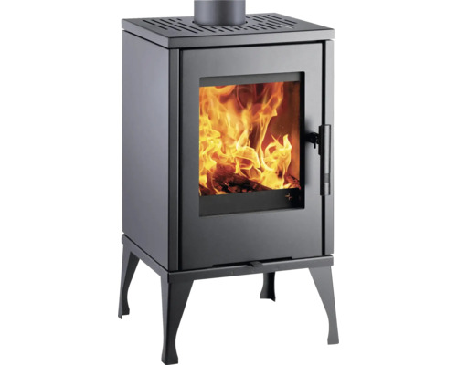 Krbové kachle s ohňom na drevo za sklom