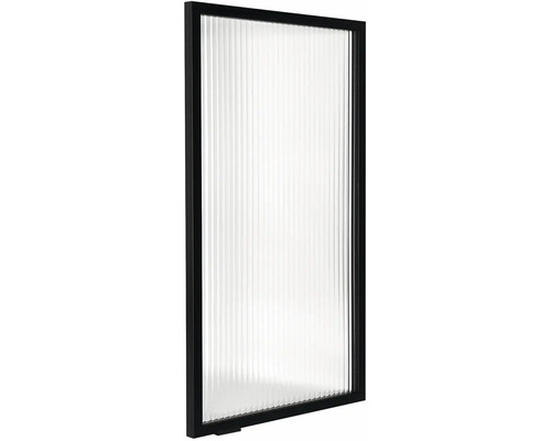 Sklenená tvárnica s ryhovaným povrchom a čiernym rámom