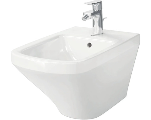 Keramické bidet pre montáž na stenu s armatúrou