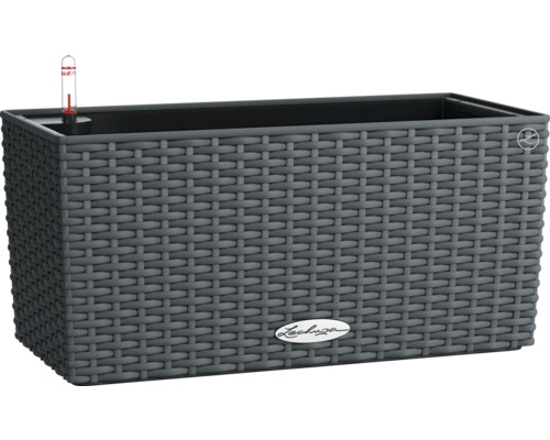 Obdĺžnikový kvetináč so zavlažovacím systémom a ratanovým povrchom