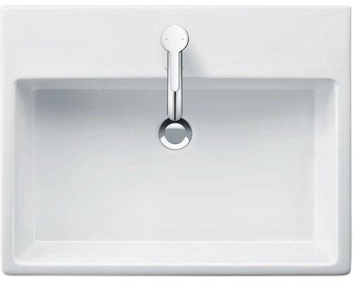 Pohľad zhora na obdĺžnikové umývadlo s batériou